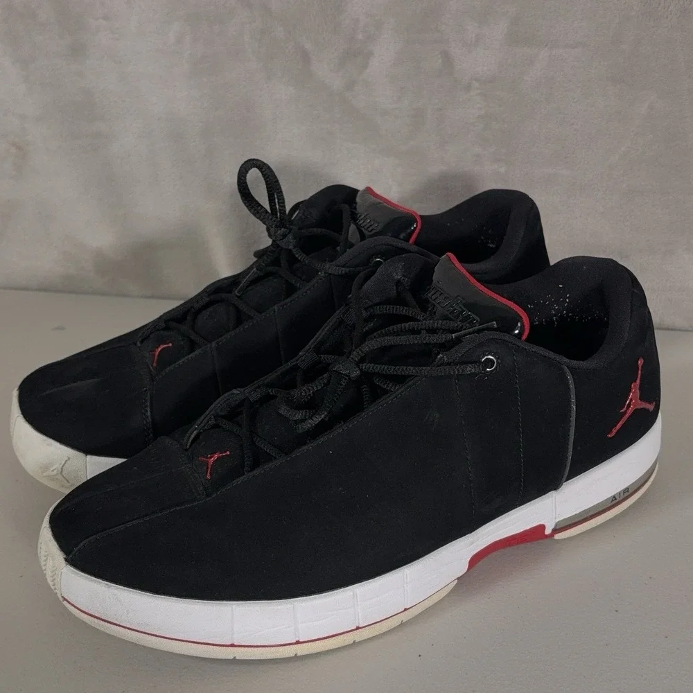 Jordan TE 2 Low Sneakers Mens 13 Black Red White A01696-001 Basketball Shoes